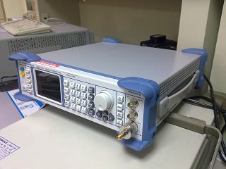 9k~6GHz Signal Generator 